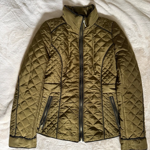 H&M Jackets & Blazers - Olive Quilted Women's Jacket size 8